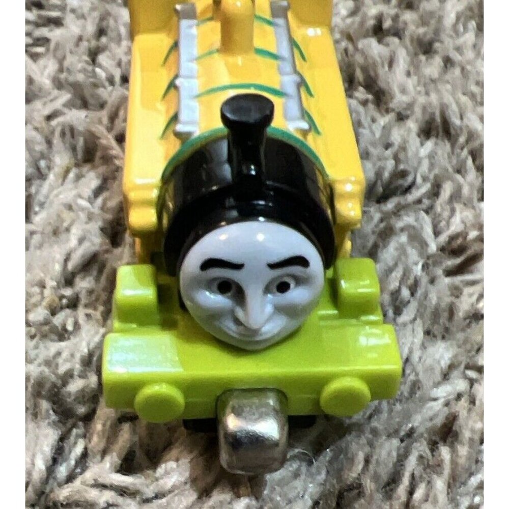Thomas & Friends Take N Play Along Diecast Train VICTOR GREAT SPLASH 2009 - Picture 5 of 7